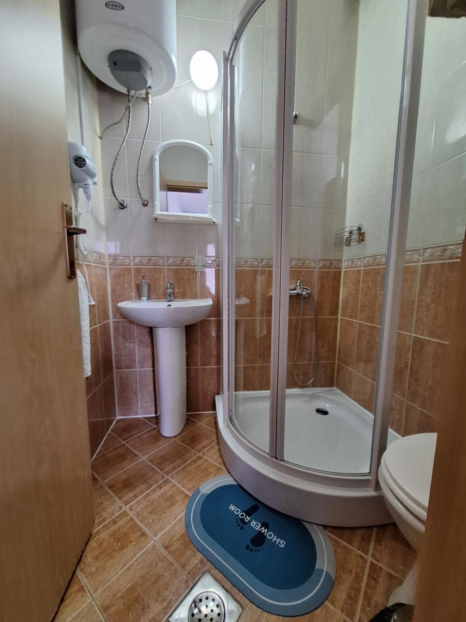 Studio Apartments Oleg Охрид Экстерьер фото