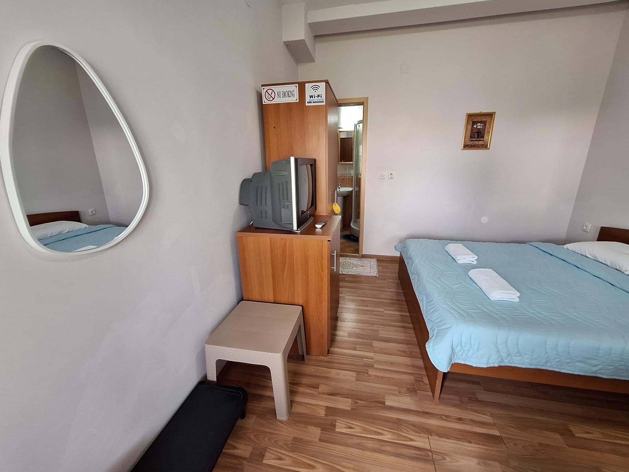 Studio Apartments Oleg Охрид Экстерьер фото